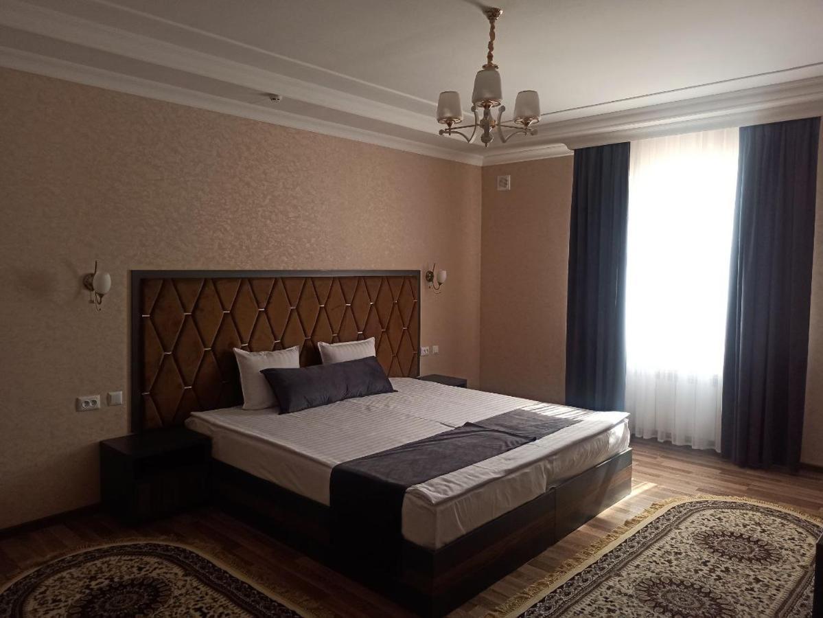 Fayz Hotel Urgentj Eksteriør billede